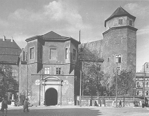 Albrechtsbau mit Haberturm