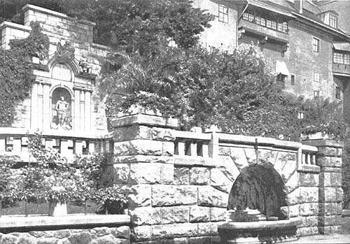 An der Schlo&szlig;terrasse