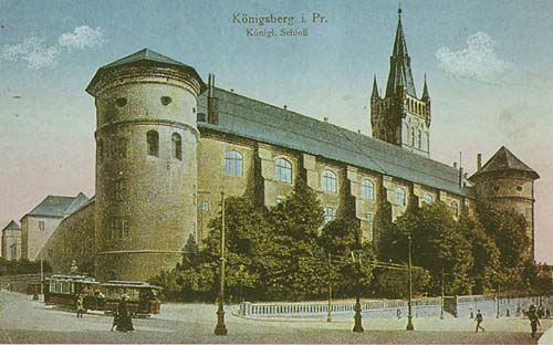 Die Westfassade