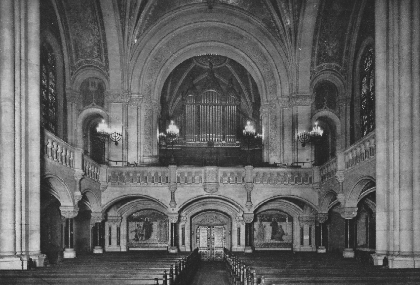 The organ of the Kaiser Wilhelm Ged&auml;chtniskirche in Berlin