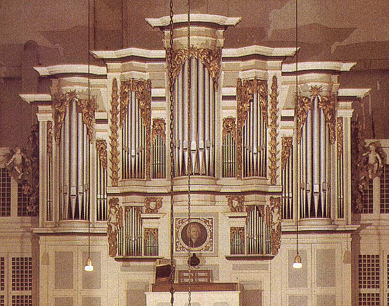 Arnstadt, Bonifaciuskirche: detailed view of the organ, previous situation