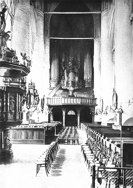 Hamburg, Katharinenkirche: view of church and organ